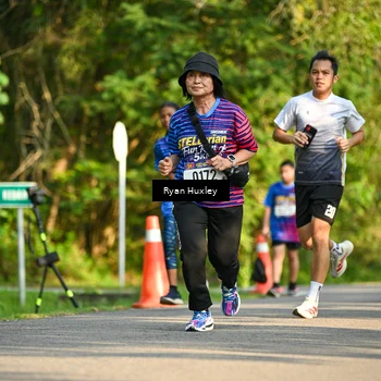 Runner Photo 8018712