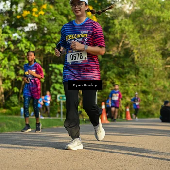 Runner Photo 8018742