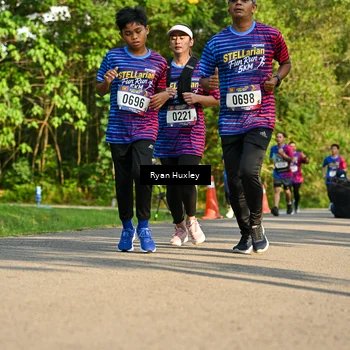 Runner Photo 8018747