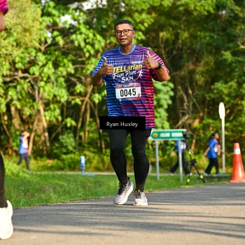Runner Photo 8018757