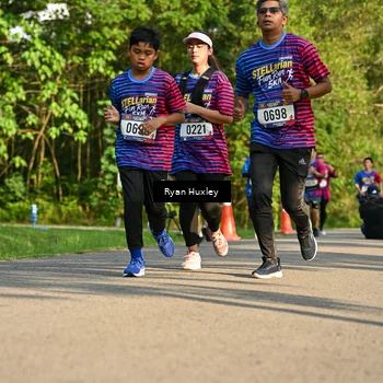 Runner Photo 8018762