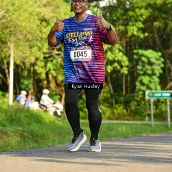 Runner Photo 8018805