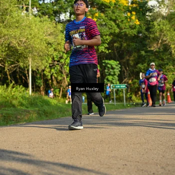 Runner Photo 8018873