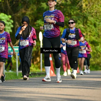 Runner Photo 8018904