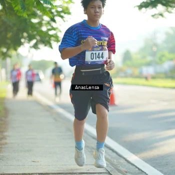 Runner Photo 8018926
