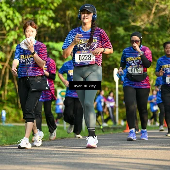 Runner Photo 8018977