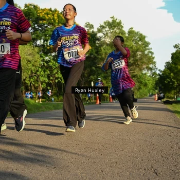 Runner Photo 8019002