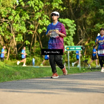 Runner Photo 8019005