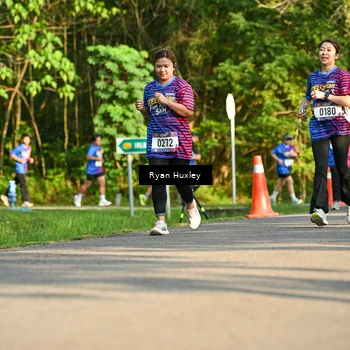 Runner Photo 8019025