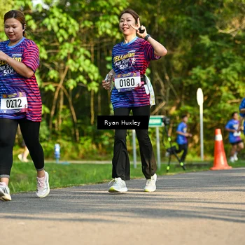 Runner Photo 8019030