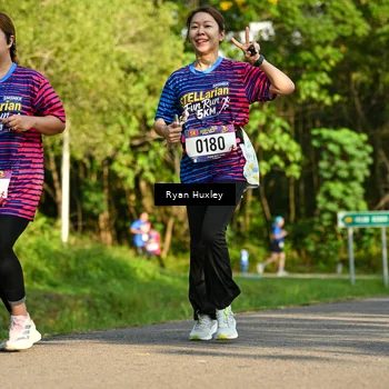 Runner Photo 8019049