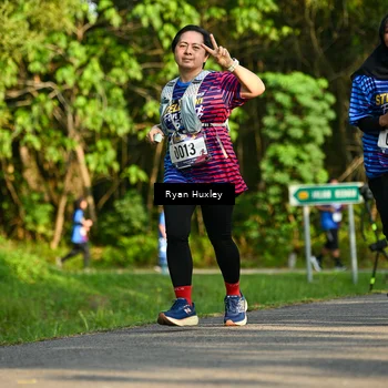 Runner Photo 8019055