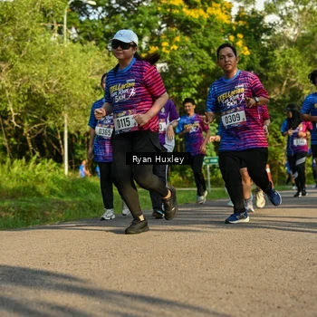 Runner Photo 8019090