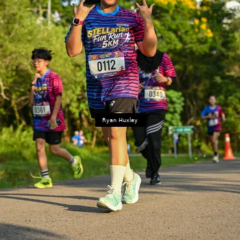 Runner Photo 8019109