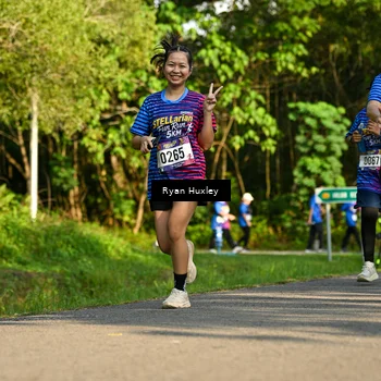 Runner Photo 8019112