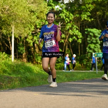 Runner Photo 8019114