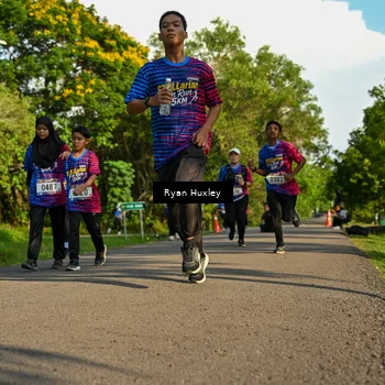 Runner Photo 8019175