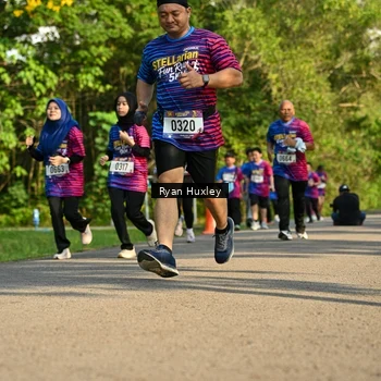 Runner Photo 8019223