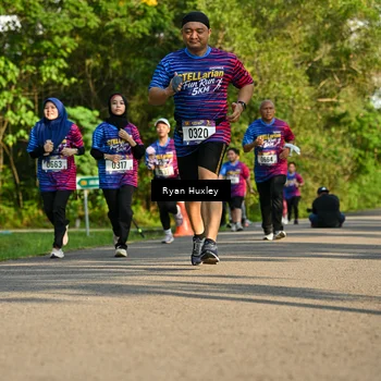 Runner Photo 8019228