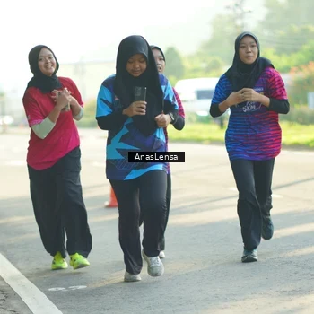 Runner Photo 8019310