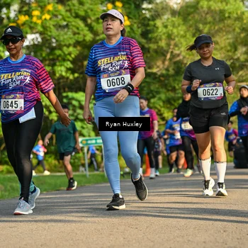 Runner Photo 8019328