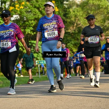 Runner Photo 8019329