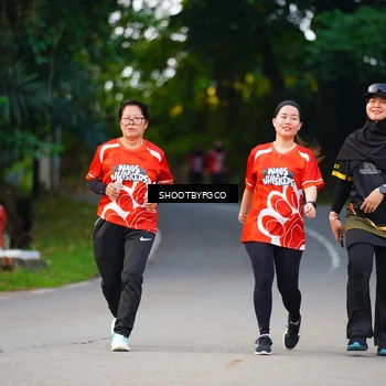 Runner Photo 8019343