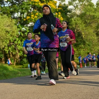 Runner Photo 8019351