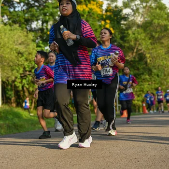 Runner Photo 8019353