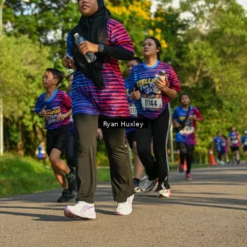 Runner Photo 8019356