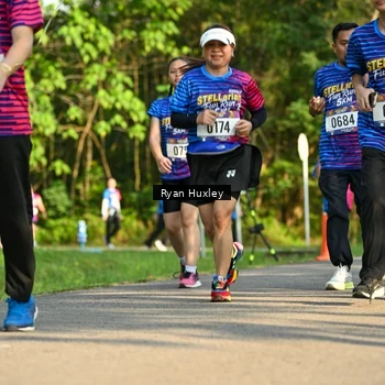 Runner Photo 8019375