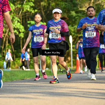 Runner Photo 8019376