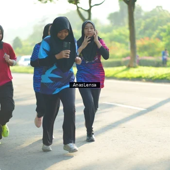 Runner Photo 8019401