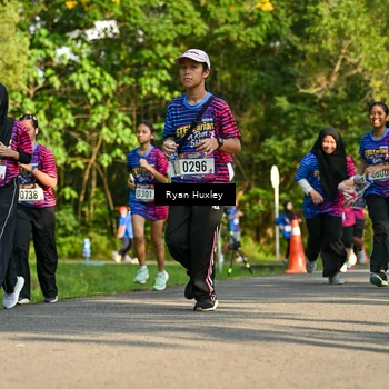 Runner Photo 8019459
