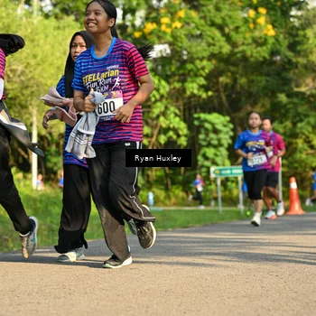 Runner Photo 8019463