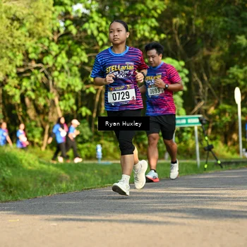 Runner Photo 8019470