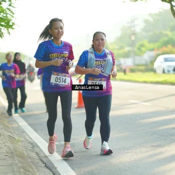 Runner Photo 8019478