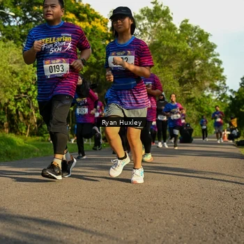 Runner Photo 8019488