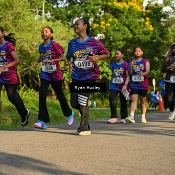 Runner Photo 8019499