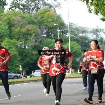 Runner Photo 8019555