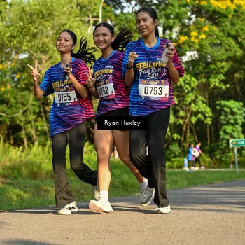 Runner Photo 8019567