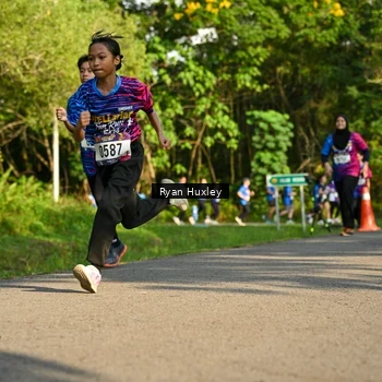 Runner Photo 8019618