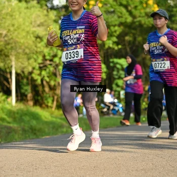 Runner Photo 8019628
