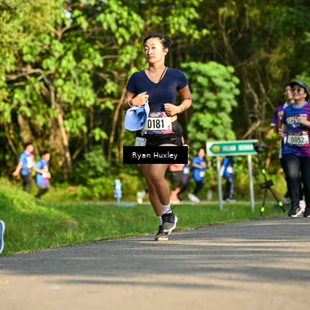 Runner Photo 8019675