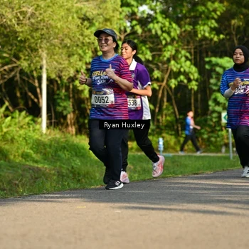 Runner Photo 8019698