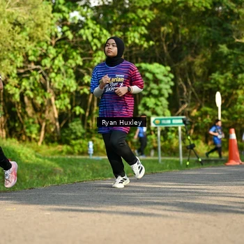 Runner Photo 8019705