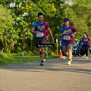 Runner Photo 8019735