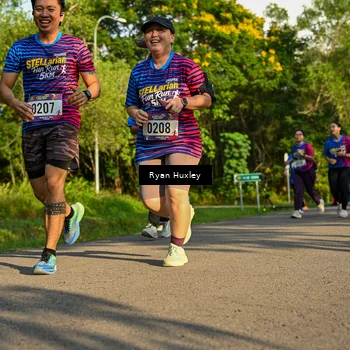 Runner Photo 8019752