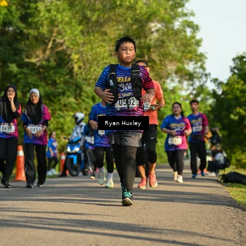 Runner Photo 8019798
