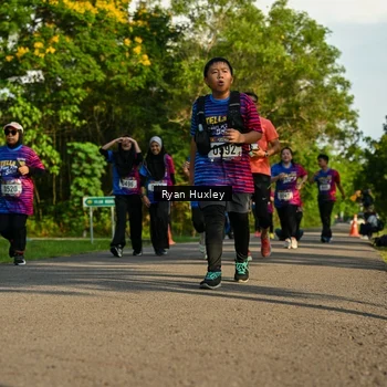 Runner Photo 8019799